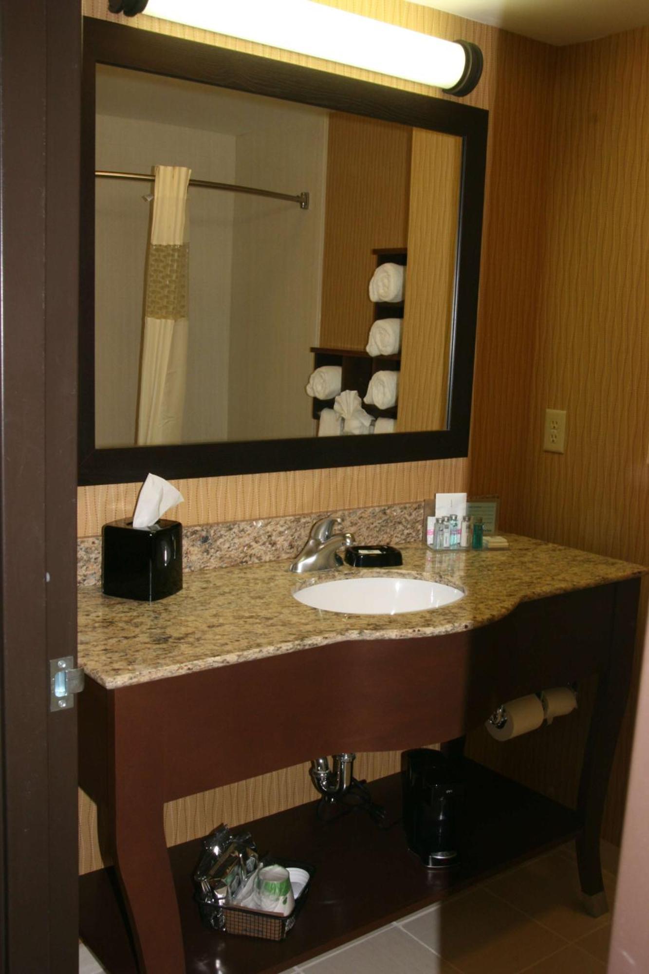 Hampton Inn And Suites Peru Dış mekan fotoğraf